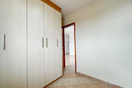 Quarto 1 de apartamento para alugar com 2 quartos, 94m² em Santa Maria, Osasco