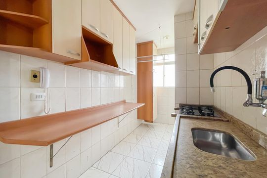 Cozinha e Área de Serviço de apartamento para alugar com 2 quartos, 94m² em Santa Maria, Osasco