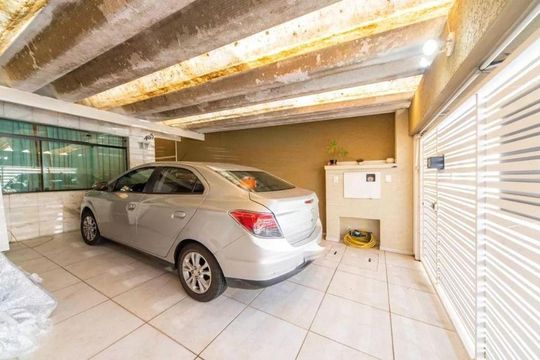 Casa à venda com 3 quartos, 230m² em Vila Pires, Santo André