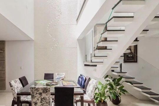Casa à venda com 3 quartos, 255m² em Vila Vilma, Santo André