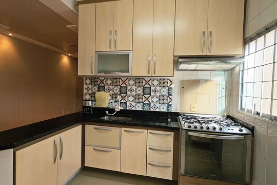Casa à venda com 3 quartos, 129m² em Jardim Sarapiranga, Jundiaí