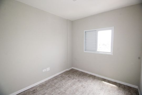 Suíte de apartamento à venda com 2 quartos, 60m² em Vila Curuçá, Santo André