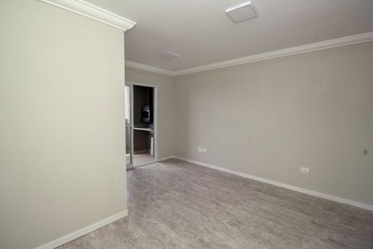 Sala de apartamento à venda com 2 quartos, 60m² em Vila Curuçá, Santo André