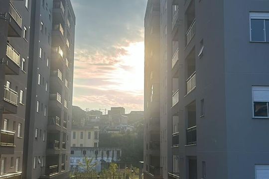 Área externa de apartamento para alugar com 2 quartos, 54m² em Jardim Recanto Suave, Cotia