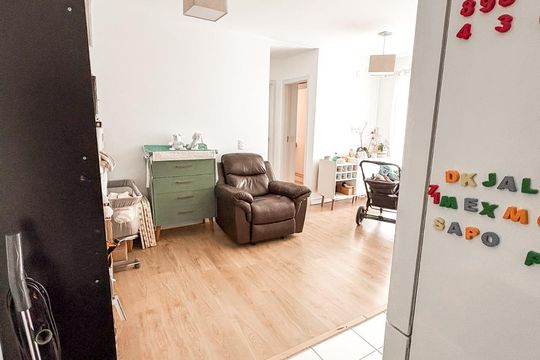 Sala de apartamento para alugar com 2 quartos, 54m² em Jardim Recanto Suave, Cotia