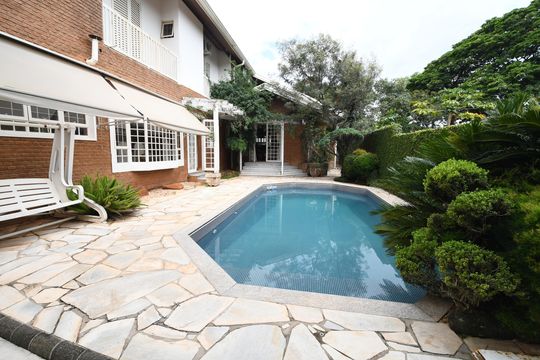 Piscina de casa à venda com 4 quartos, 360m² em Cidade Universitária, Campinas