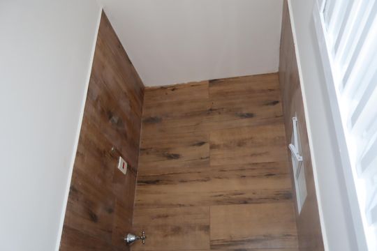 Banheiro de serviço de casa para alugar com 2 quartos, 180m² em Vila Prudente, São Paulo