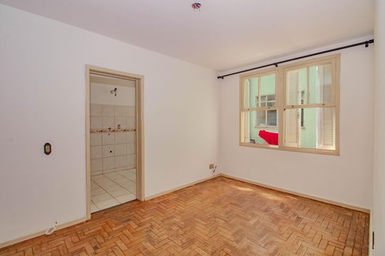 Apartamento à venda com 2 quartos, 57m² em Vila Ipiranga, Porto Alegre