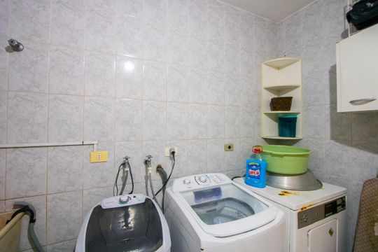 Àrea de serviço de casa para alugar com 3 quartos, 250m² em Vila Guarará, Santo André