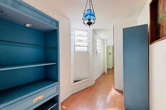 Corredor de apartamento para alugar com 3 quartos, 142m² em Copacabana, Rio de Janeiro