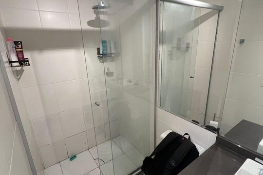 Banheiro de apartamento à venda com 2 quartos, 90m² em Petrópolis, Porto Alegre