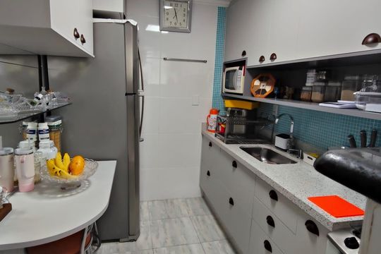 Cozinha de apartamento à venda com 2 quartos, 54m² em Vila Esperança, São Paulo