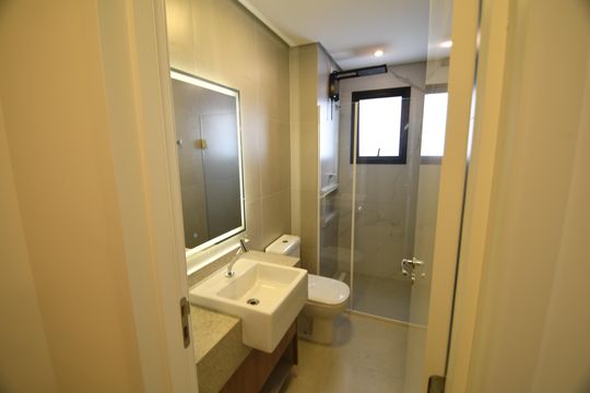 Banheiro de apartamento para alugar com 1 quarto, 48m² em Centro, Campinas