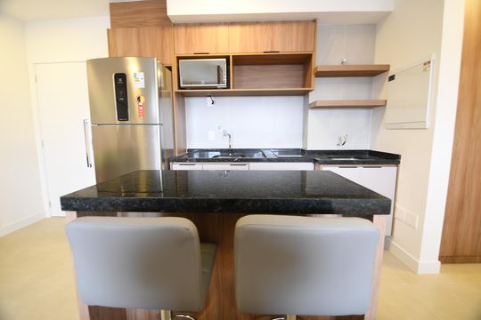Cozinha de apartamento para alugar com 1 quarto, 48m² em Centro, Campinas
