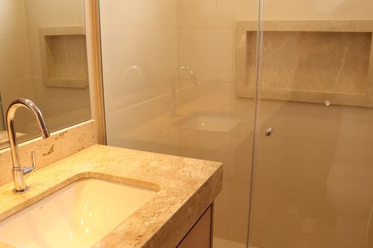 Banheiro da Suíte 3 de apartamento à venda com 3 quartos, 125m² em Setor Marista, Goiânia