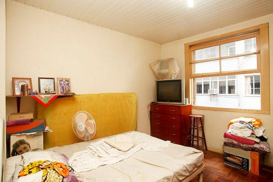 Quarto 1 de apartamento à venda com 1 quarto, 23m² em Centro Histórico, Porto Alegre