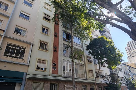 Fachada de apartamento para alugar com 2 quartos, 72m² em Bela Vista, São Paulo