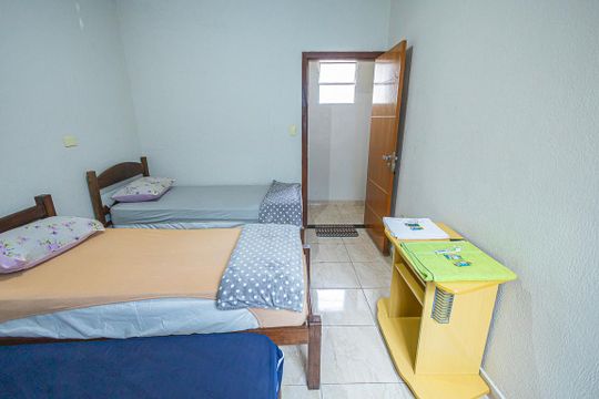 quarto 2 / closet e suite de casa para alugar com 2 quartos, 80m² em Glória, Belo Horizonte