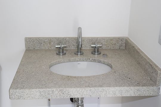 Banheiro de apartamento à venda com 1 quarto, 35m² em Consolação, São Paulo