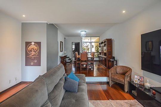 Casa para alugar com 3 quartos, 201m² em Vila Margarida, São Bernardo do Campo
