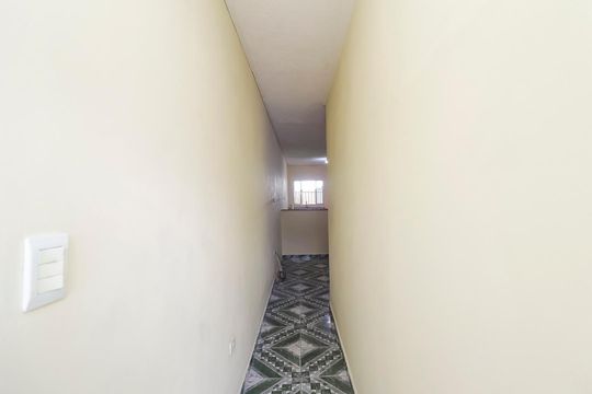 Corredor de casa à venda com 1 quarto, 75m² em Cidade Antônio Estêvão de Carvalho, São Paulo
