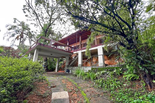 Casa de Condomínio à venda com 3 quartos, 750m² em Nacional, Belo Horizonte
