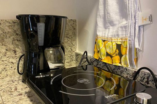 Cozinha de apartamento para alugar com 1 quarto, 27m² em Paraíso, São Paulo