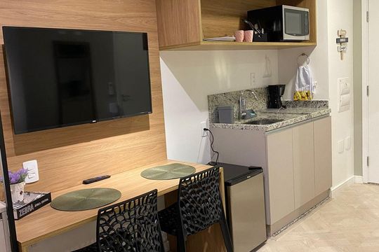 Cozinha de apartamento para alugar com 1 quarto, 27m² em Paraíso, São Paulo