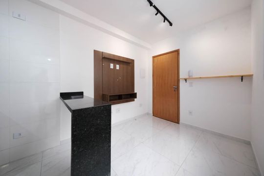 Sala/Cozinha de apartamento para alugar com 2 quartos, 35m² em Vila Guilhermina, São Paulo