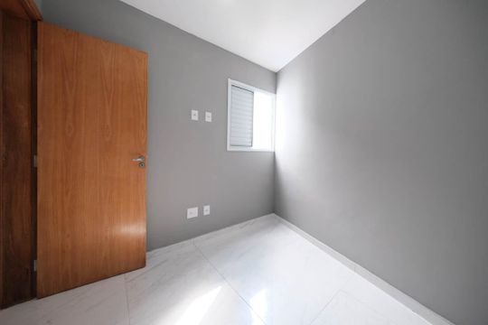 Quarto 1 de apartamento para alugar com 2 quartos, 35m² em Vila Guilhermina, São Paulo