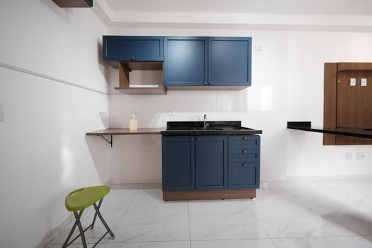 Sala/Cozinha de apartamento para alugar com 2 quartos, 35m² em Vila Guilhermina, São Paulo
