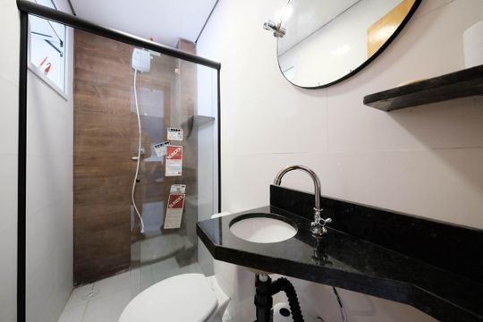 Banheiro de apartamento para alugar com 2 quartos, 35m² em Vila Guilhermina, São Paulo