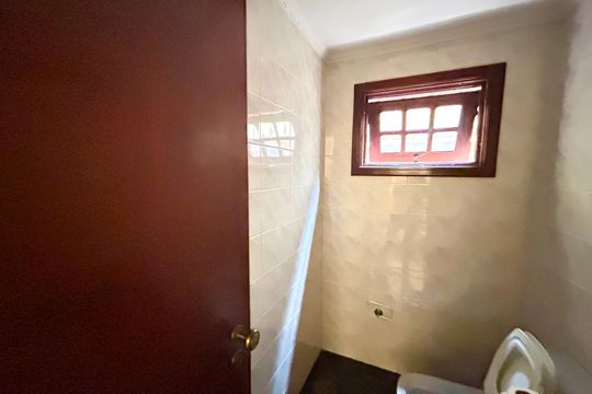Banheiro 4 de casa à venda com 8 quartos, 372m² em Vila Rosalia, Guarulhos