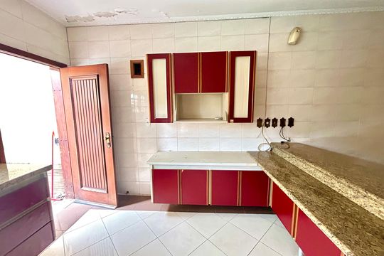 Cozinha de casa à venda com 8 quartos, 372m² em Vila Rosalia, Guarulhos