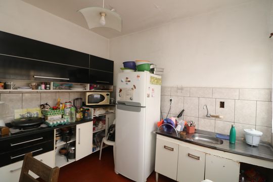 Cozinha de casa à venda com 2 quartos, 102m² em Vila Ema, São Paulo