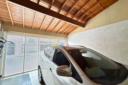 Garagem de casa à venda com 3 quartos, 173m² em Jardim do Papai, Guarulhos