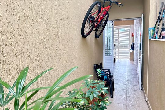 Quintal de casa à venda com 3 quartos, 173m² em Jardim do Papai, Guarulhos