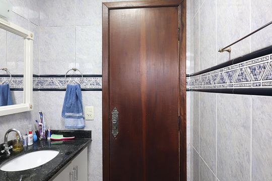 Banheiro Social de apartamento à venda com 2 quartos, 70m² em Vila Dusi, São Bernardo do Campo