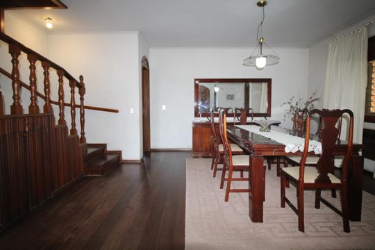 Sala de casa para alugar com 5 quartos, 435m² em Chácara das Pedras, Porto Alegre