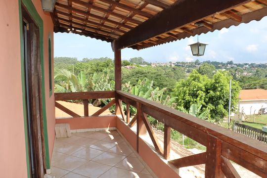 Casa para alugar com 4 quartos, 450m² em Casa Blanca, Cotia