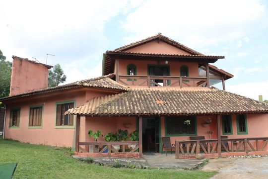 Casa para alugar com 4 quartos, 450m² em Casa Blanca, Cotia