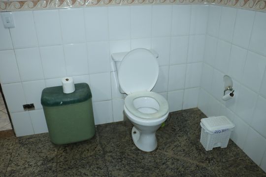 Casa para alugar com 4 quartos, 450m² em Casa Blanca, Cotia