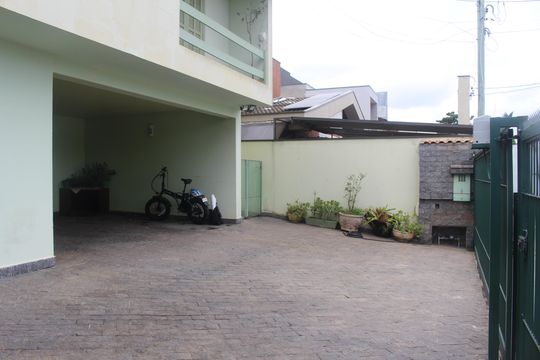 Garagem de casa à venda com 4 quartos, 390m² em Jardim Sao Caetano, São Caetano do Sul