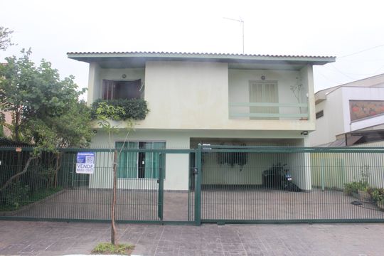 Fachada de casa à venda com 4 quartos, 390m² em Jardim Sao Caetano, São Caetano do Sul