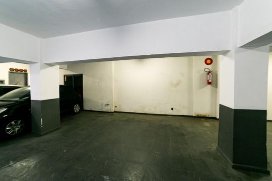 Garagem de apartamento para alugar com 4 quartos, 300m² em Santo Antônio, Belo Horizonte
