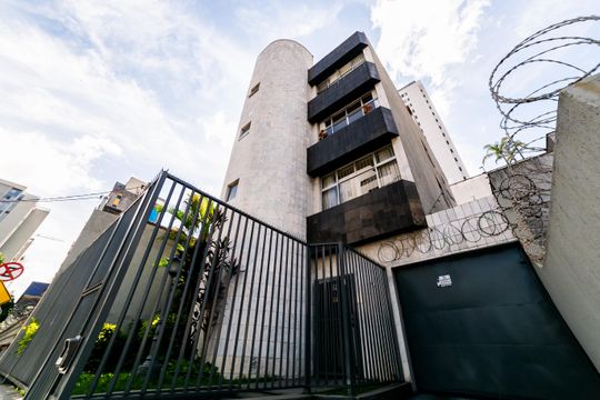 Fachada do Prédio de apartamento para alugar com 4 quartos, 300m² em Santo Antônio, Belo Horizonte