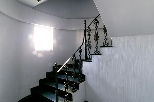 Escada de apartamento para alugar com 4 quartos, 300m² em Santo Antônio, Belo Horizonte