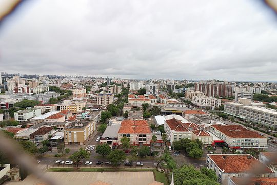 Vista da Sacada da Suíte de apartamento à venda com 3 quartos, 95m² em Vila Ipiranga, Porto Alegre