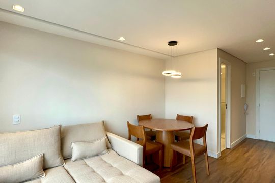 Sala de apartamento para alugar com 1 quarto, 55m² em Pinheiros, São Paulo