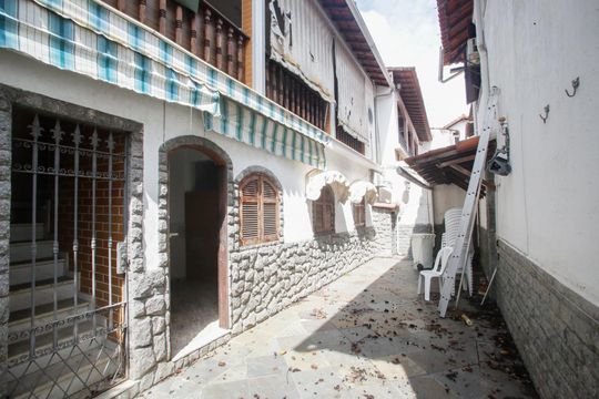 Casa de Hóspede de casa para alugar com 4 quartos, 429m² em Taquara, Rio de Janeiro